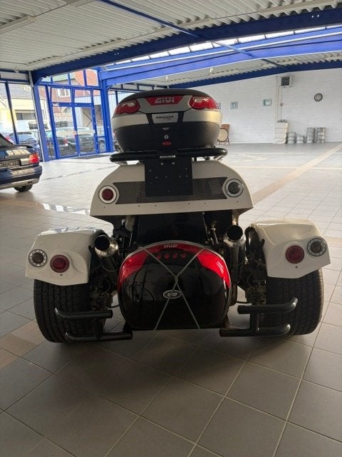 Boom Trike, 2 cilinders, 839 cc, Meer dan 35 kW