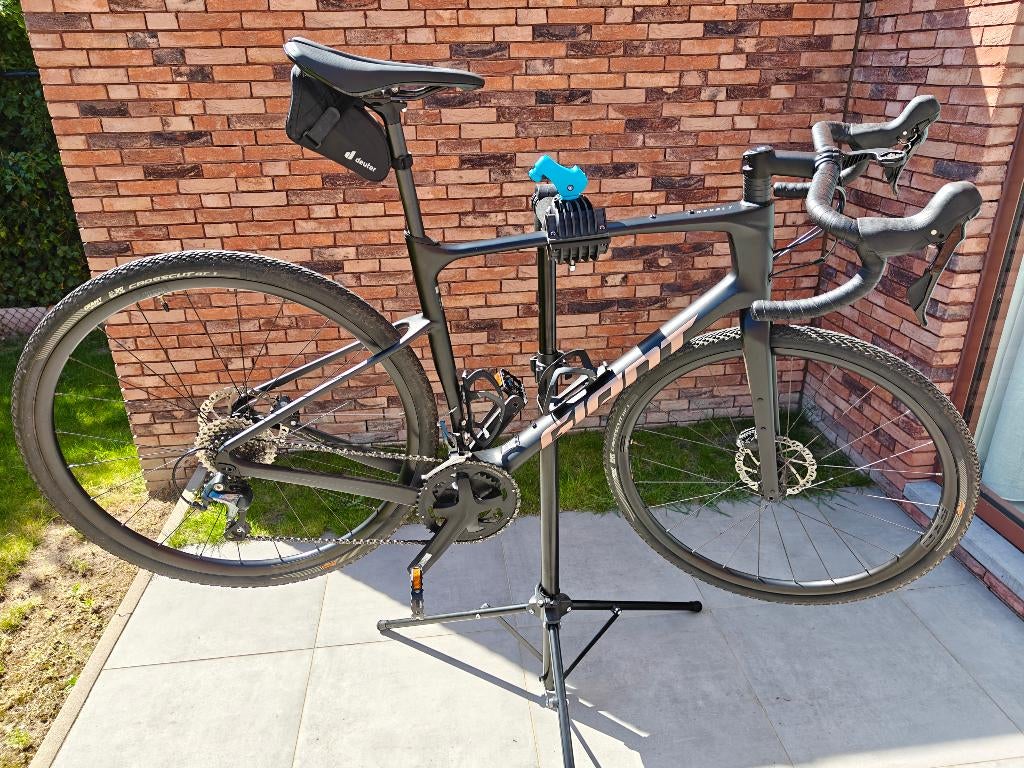 Giant Revolt Advanced 3 L Carbon, Ophalen, 28 inch, Giant, Zo goed als nieuw