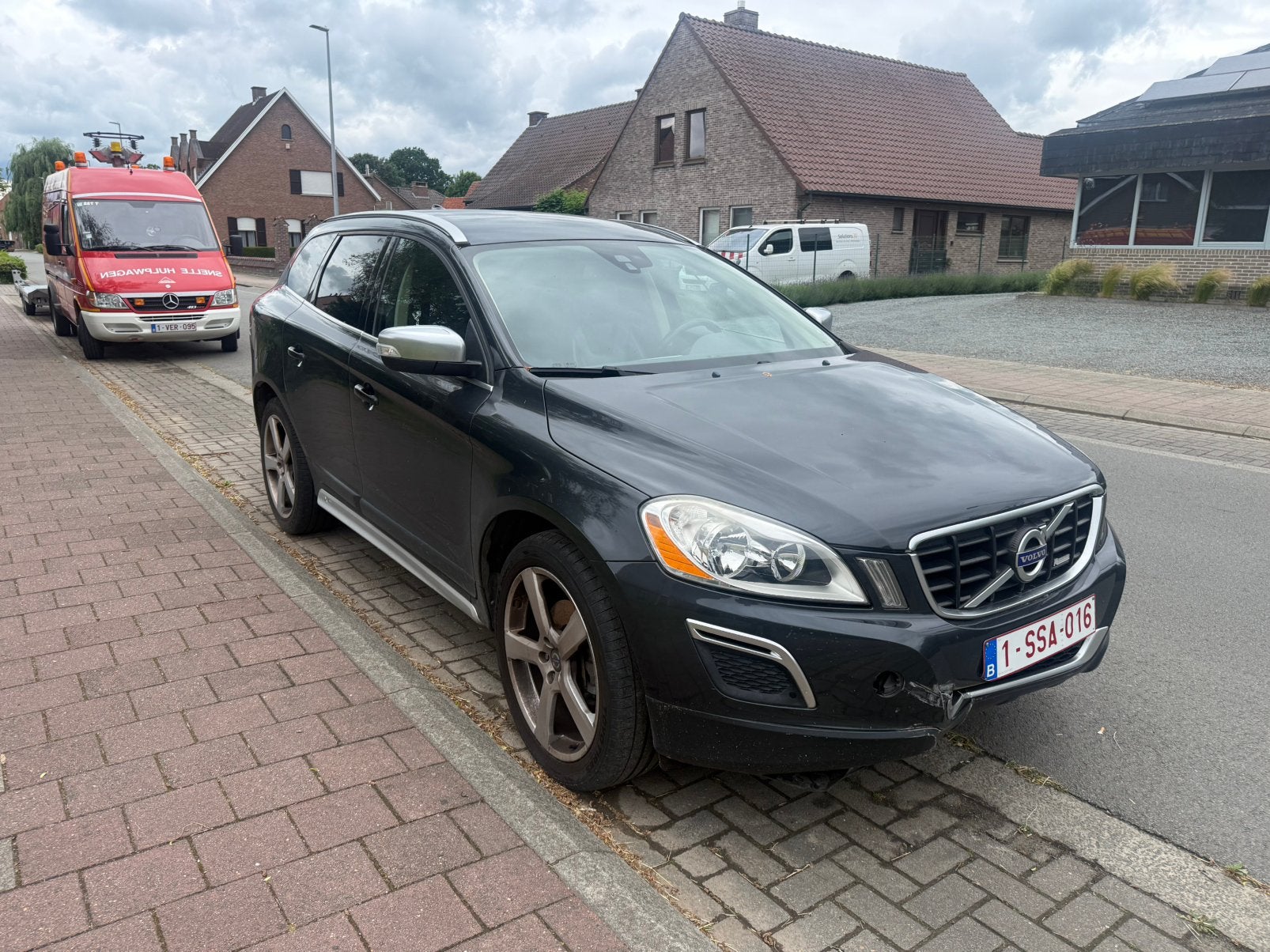 Volvo xc60, bwj 2011, D3, Autos, Cuir, Euro 5, Boîte manuelle, Noir