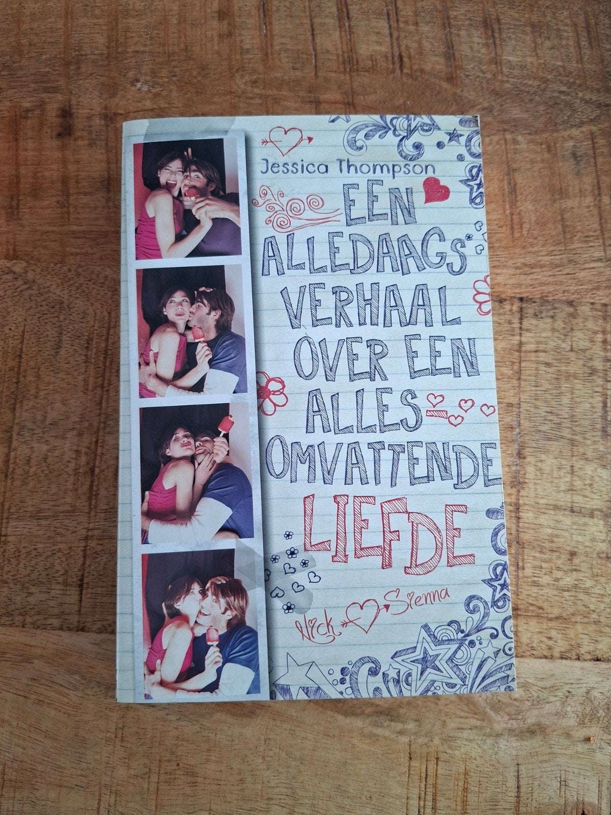 Een alledaags verhaal over een allesomvattende liefde, Enlèvement, Comme neuf, Jessica Thompson