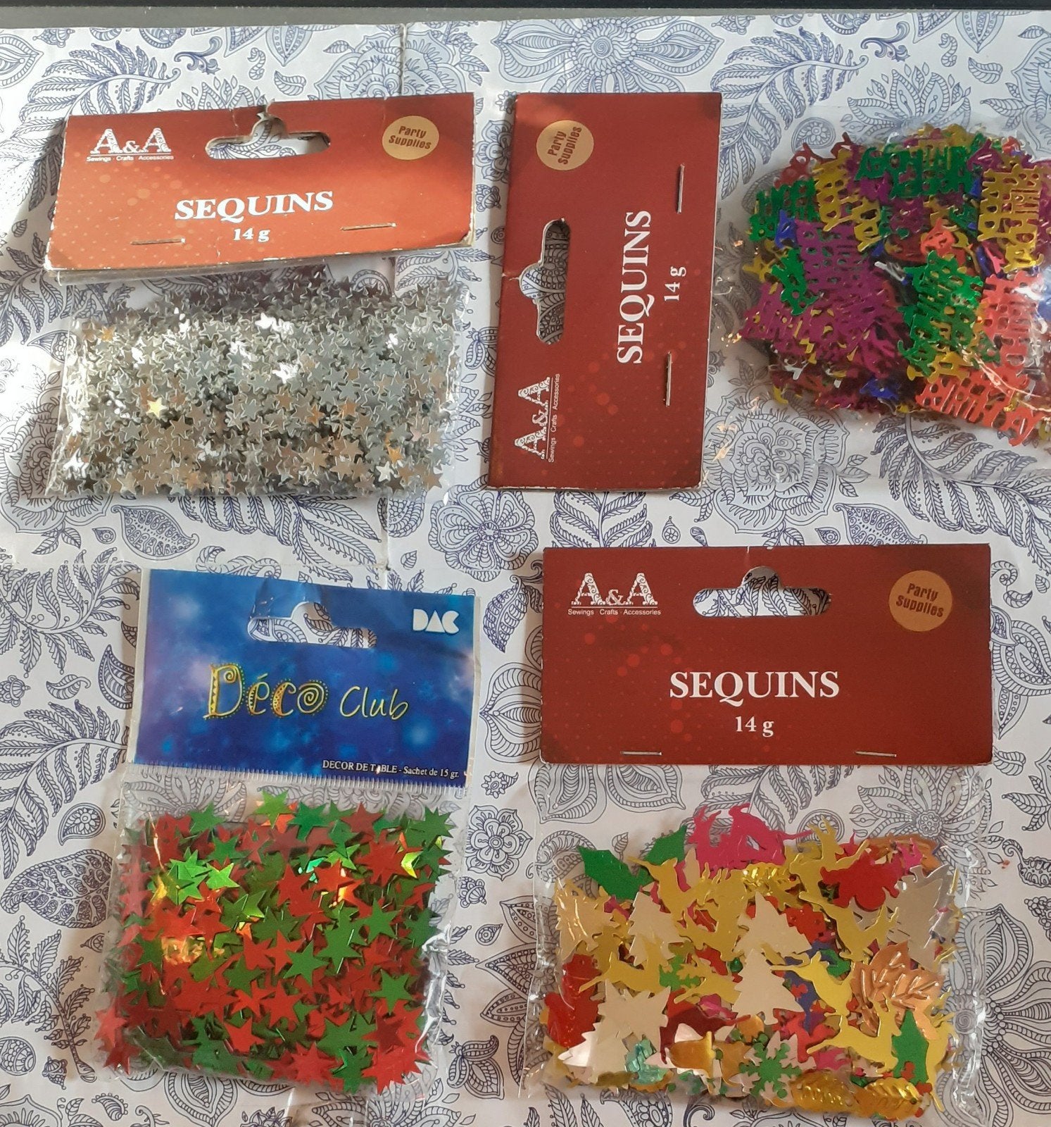lot de 4 paquets pailette differente decoratif de table (1), Enlèvement ou Envoi, Neuf, Décoration