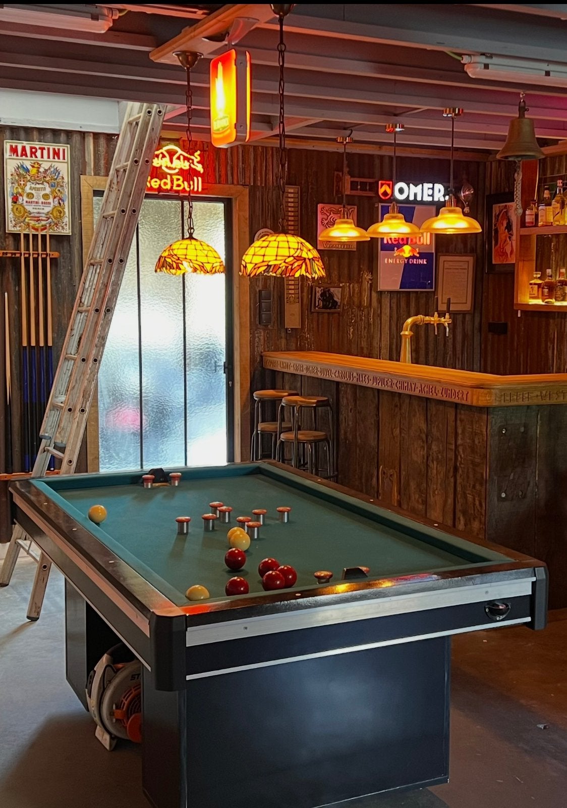 Biljart Duque, Enlèvement, Table de billard