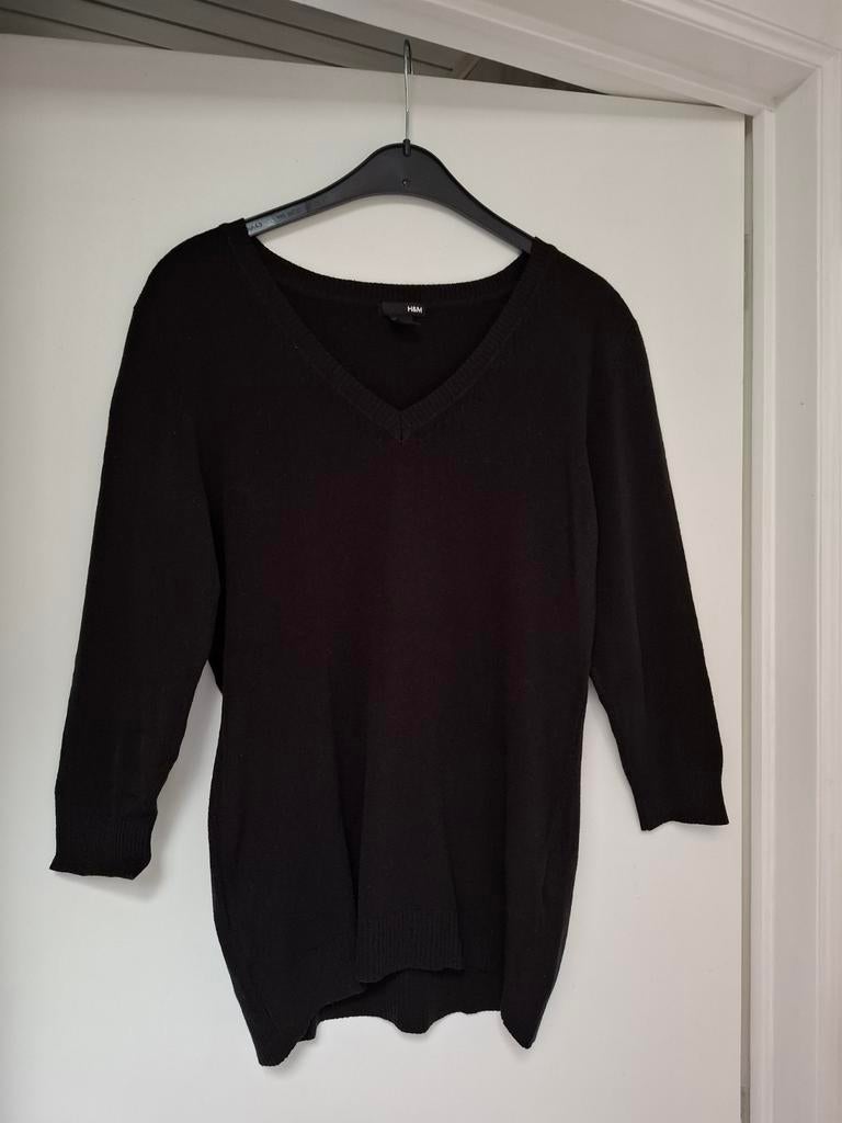 Zwart truitje met V hals maat L.  H&M, Ophalen of Verzenden, Zo goed als nieuw, Maat 42/44 (L), Zwart