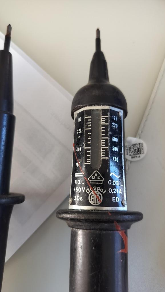 Testeur de tension Benning Duspol BTB 110-750 V, alto, vinta, Enlèvement ou Envoi, Utilisé, Électricité