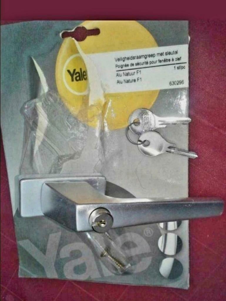 veiligheidsraamgreep met sleutel., Doe-het-zelf en Bouw, Ophalen of Verzenden, Zo goed als nieuw