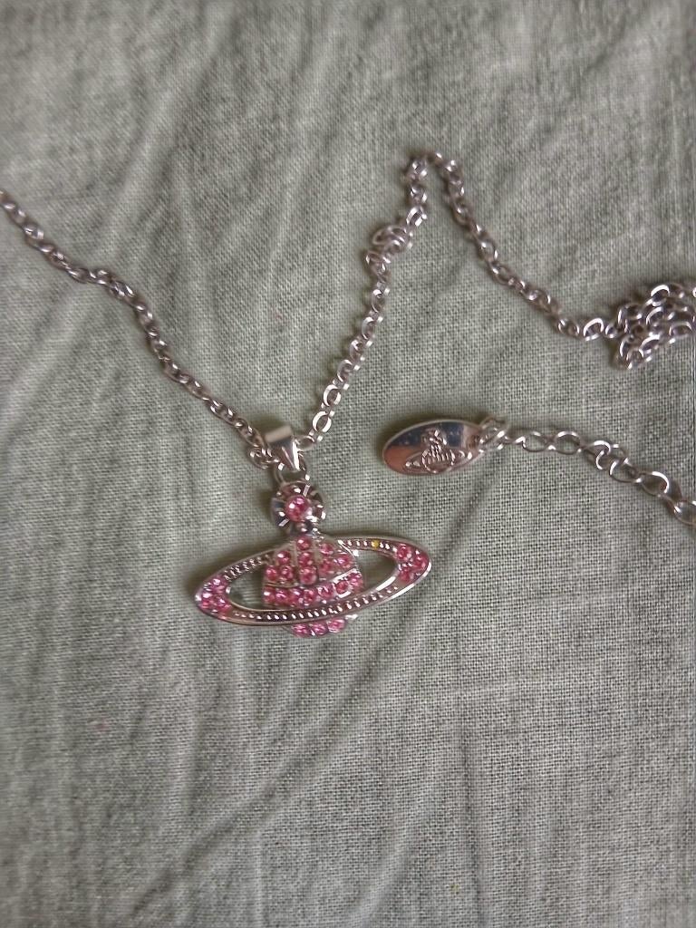 Collier vivienne westood argent rose, Enlèvement ou Envoi, Avec pendentif, Comme neuf, Argent