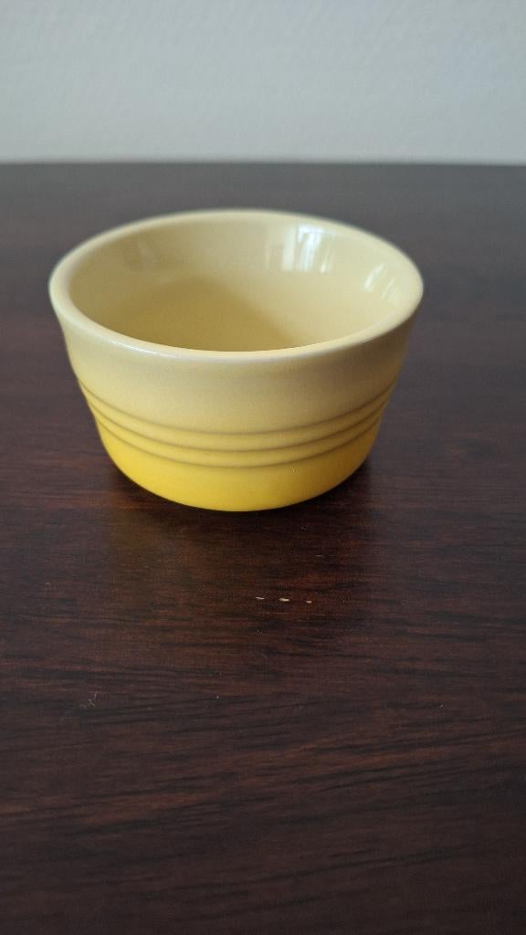 LE CREUSET ramekin geel 7,5cm doorsnede 1 stuk kom kommetje, Keramiek, Nieuw, Ophalen of Verzenden, Kom(men)
