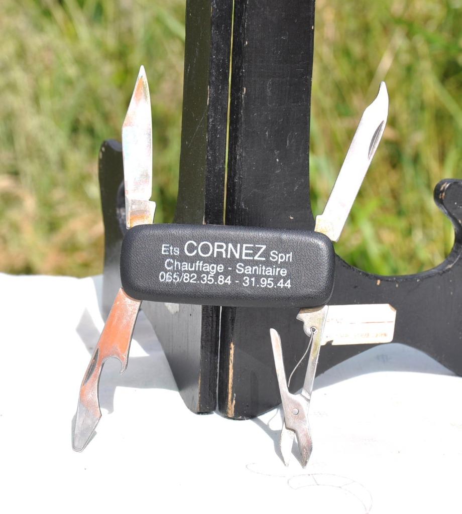 canif porte clef publicitaire ets cornez spl, Collections, Enlèvement ou Envoi, Utilisé, Autres types