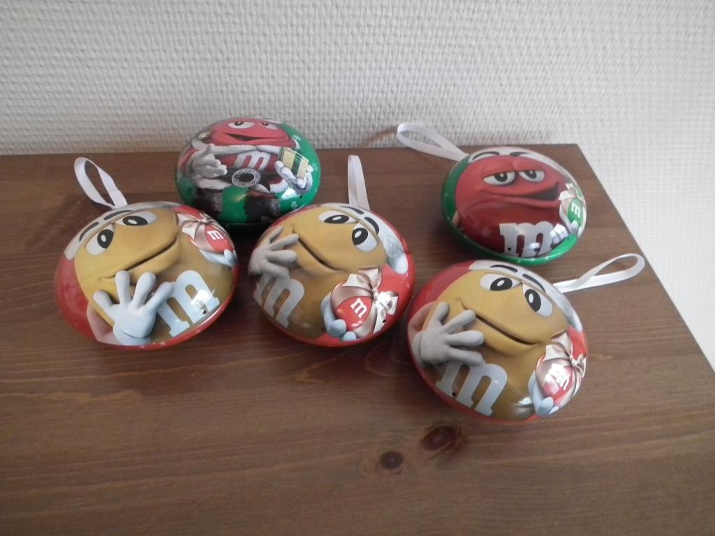 5 boules de Noël en métal (M&&M's), Envoi, Comme neuf
