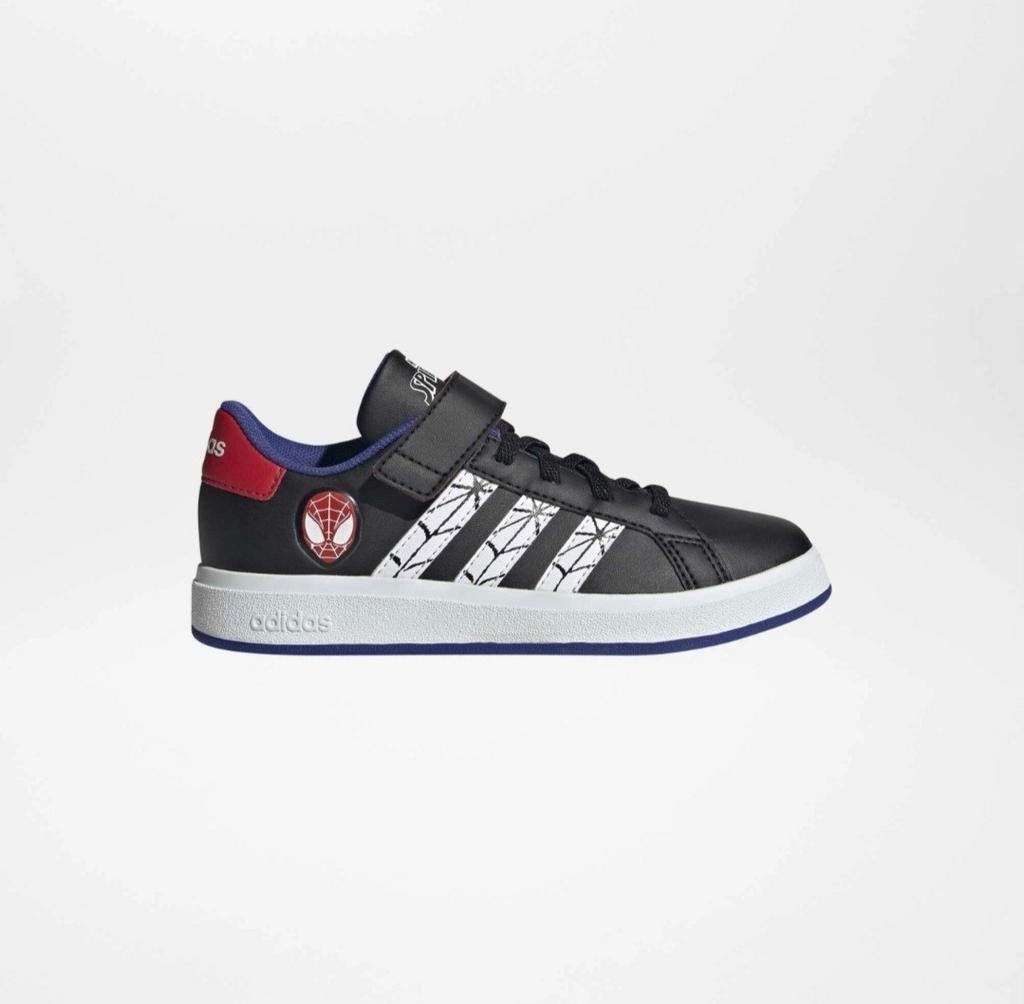 Adidas Spiderman baskets/ Pointure: 34/ Valeur:  €45, Enfants & Bébés, Neuf, Enlèvement, Adidas, Garçon