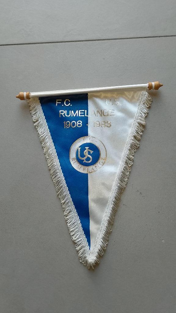 vaandel wimpel RC US Rumelange Luxemburg, Verzamelen, Ophalen of Verzenden, Gebruikt