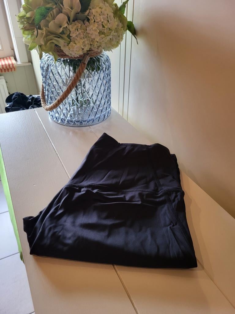 ZWARTE YOGAPANTS - BARA - MAAT : L, Ophalen of Verzenden, Zo goed als nieuw, Maat 42/44 (L)