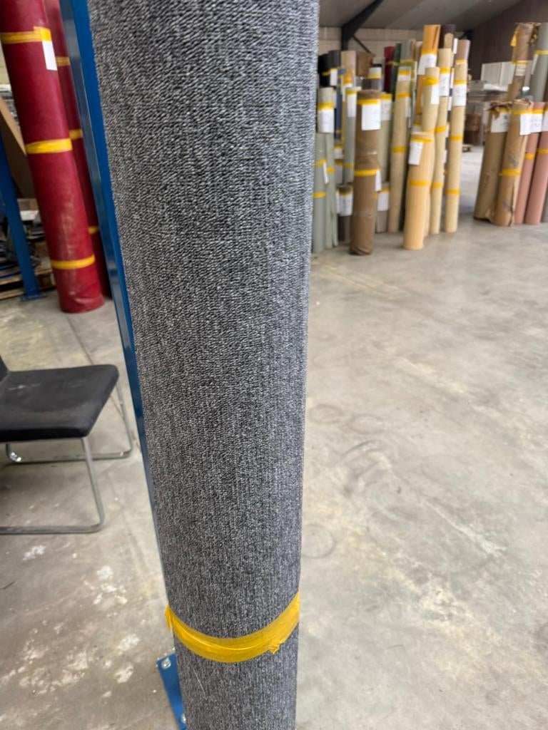 nieuw tapijt grijs 4.80/4 jutte backing, Maison & Meubles, Ameublement | Revêtements de sol, Neuf, Gris, Enlèvement ou Envoi, 10 à 25 m²