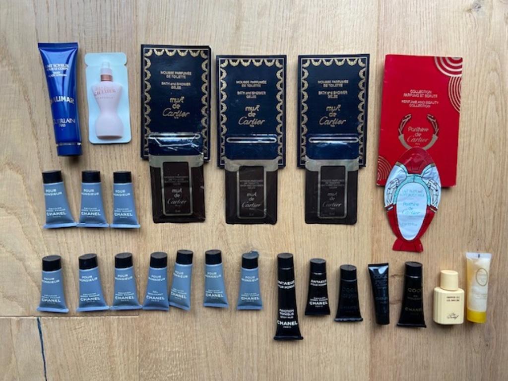 Lot de 23 crèmes parfumées de grandes marques Chanel Cartier, Enlèvement ou Envoi, Utilisé, Miniature