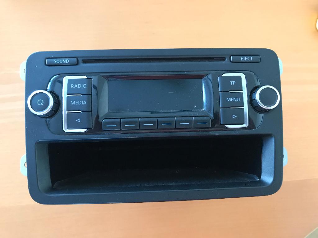 VW RCD210 radio, Ophalen, Zo goed als nieuw