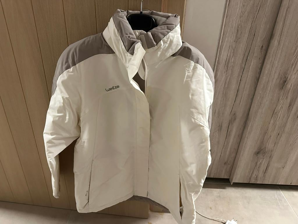 Skijas Wedze, Kleding | Dames, Wintersportkleding, Ophalen, Zo goed als nieuw, Maat 46/48 (XL) of groter, Jack