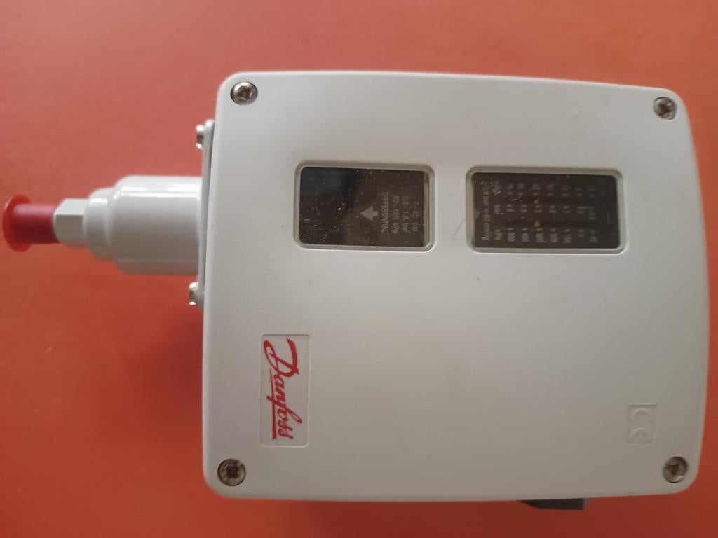 Danfoss presse control 017-524566, Bricolage & Construction, Enlèvement ou Envoi