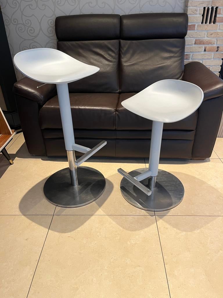2 ikea Janinge grijze barstoelen, 4 tabourets, Synthétique, Enlèvement, Utilisé