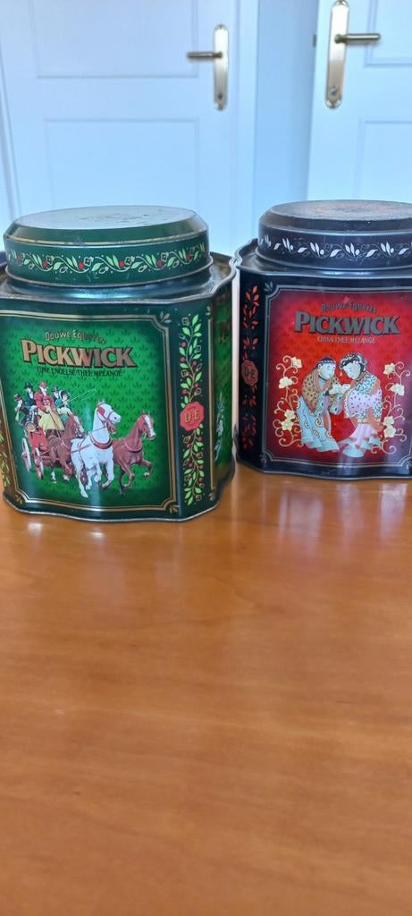 2 oude blikken van Pickwick thee., Collections, Boîte en métal, Enlèvement ou Envoi, Utilisé, Thé, Pickwick