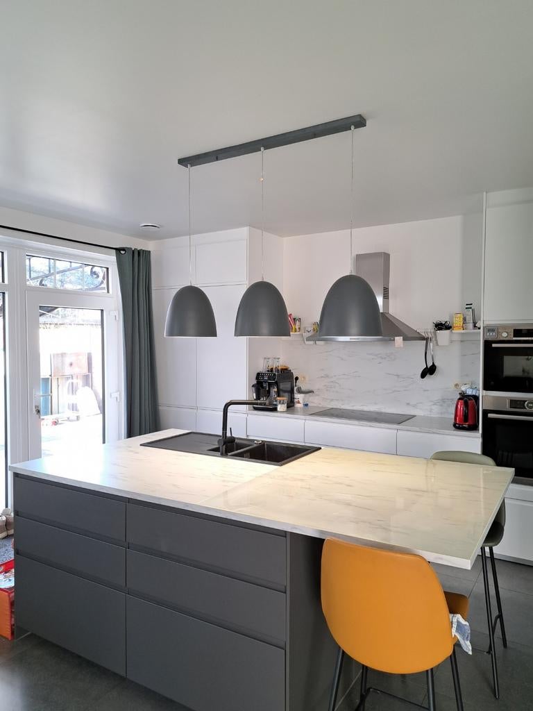Lampekappen in metaal voor boven keukeneiland, Huis en Inrichting, Keuken | Complete keukens, Ophalen