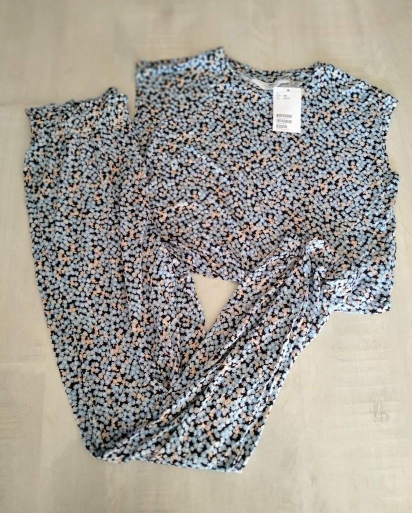 Ensemble pantalon t-shirt fille H&M taille 146 NEUF, Neuf, Enlèvement ou Envoi, Ensemble, H&M