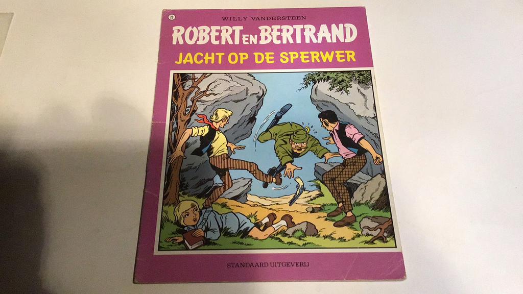Robert en Bertrand (+), Gelezen, Eén stripboek, Ophalen of Verzenden, Vandersteen