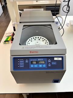 Centrifugeuse thermique Speedvac DNA 130, Enlèvement, Utilisé