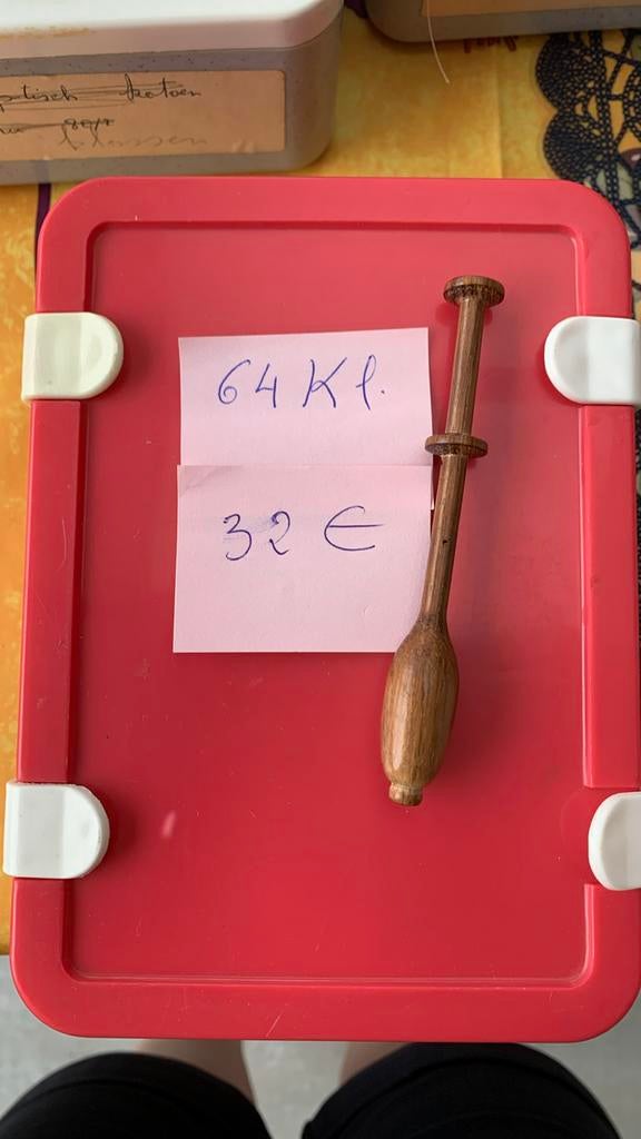 Kantklossen De Martelaere allerlei, Ophalen, Zo goed als nieuw, Klos(sen)
