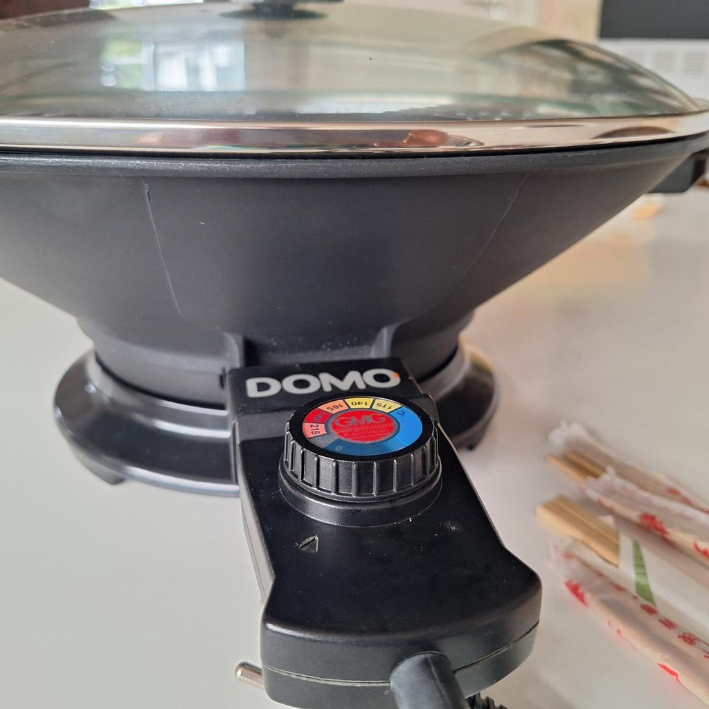 DOMO Electrische wok ., Elektronische apparatuur, Ophalen, Nieuw