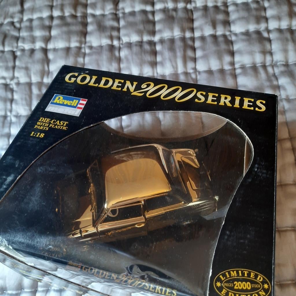 GOGOMOBILE *1/18*VERGULD*Ltd.Ed.*REVELL*NEW*UNIEK*MIB*, Hobby en Vrije tijd, Modelauto's | 1:18, Nieuw, Auto, Revell, Ophalen