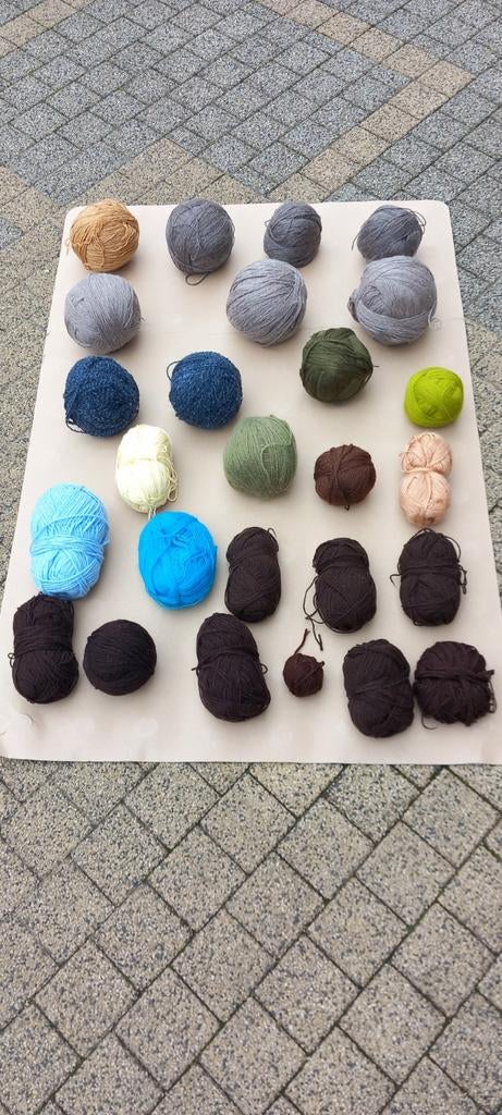 Laine 3,250 kg environ, Hobby & Loisirs créatifs, Enlèvement ou Envoi, Neuf, Tricot ou Crochet, Laine ou Fils