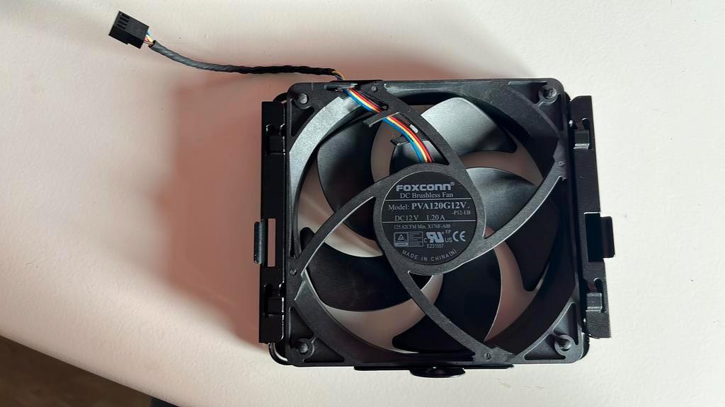 Alienware Aurora fan in R13–R14-R15-rear-mount-bracket, Ophalen of Verzenden, Zo goed als nieuw