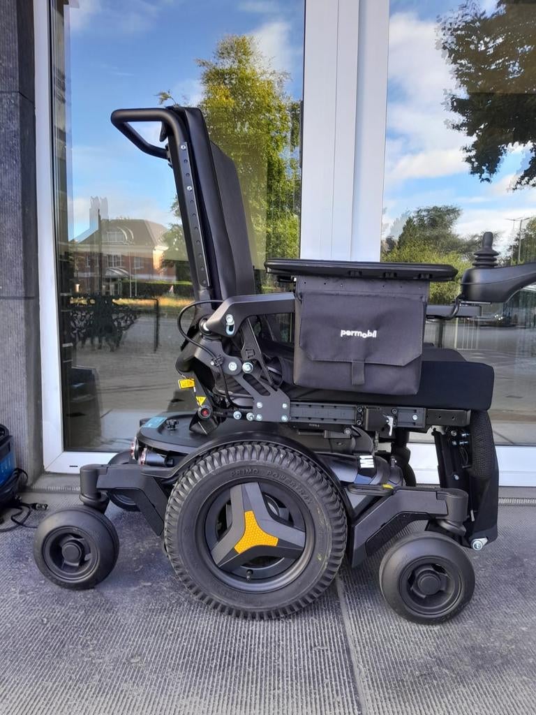 Fauteuille roulant électrique Permobil M1 elektrische roelst, Enlèvement ou Envoi, Comme neuf, Fauteuil roulant électrique