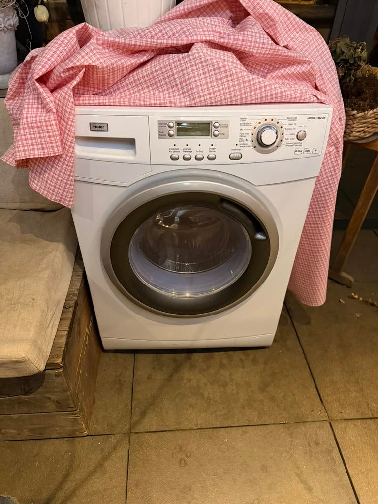 Wasmachine, Elektronische apparatuur, Wasmachines, Ophalen, 1200 tot 1600 toeren, Gebruikt, 4 tot 6 kg