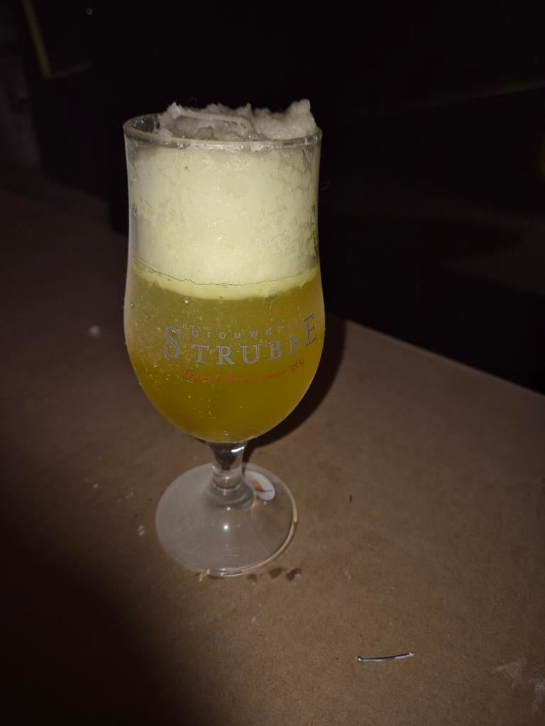Bierglas kaars strubbe, Verzamelen, Biermerken, Verzenden
