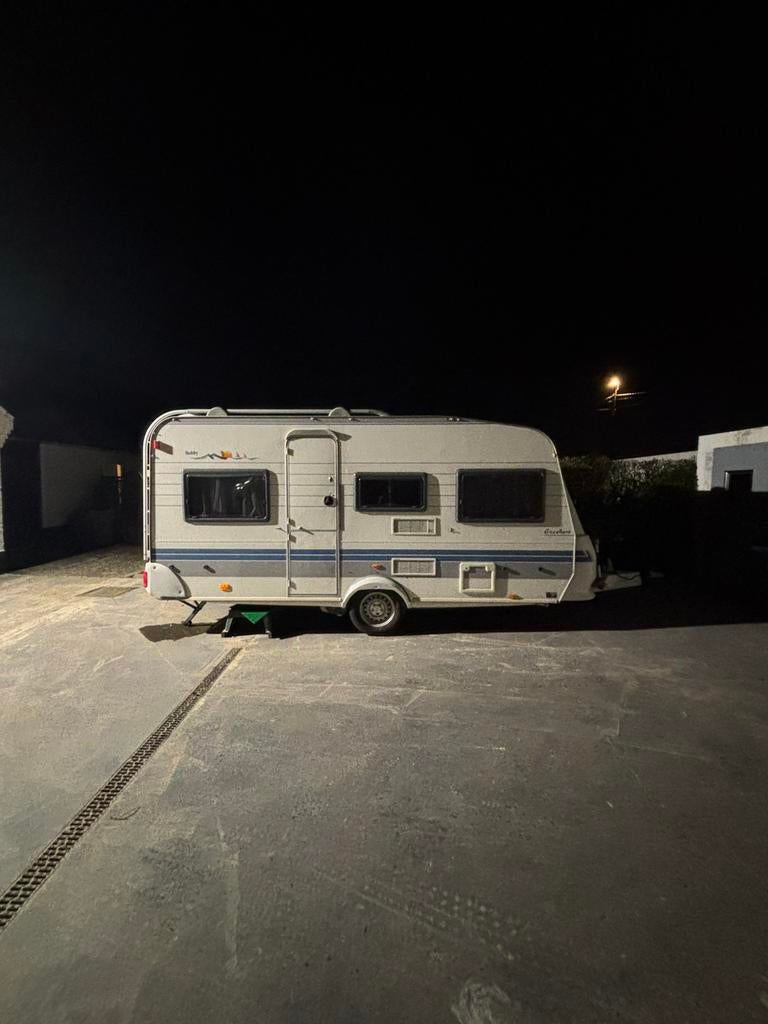 Caravan Hobby excellent easy, Caravans en Kamperen, 2 aparte bedden, Rondzit, Hobby, Particulier