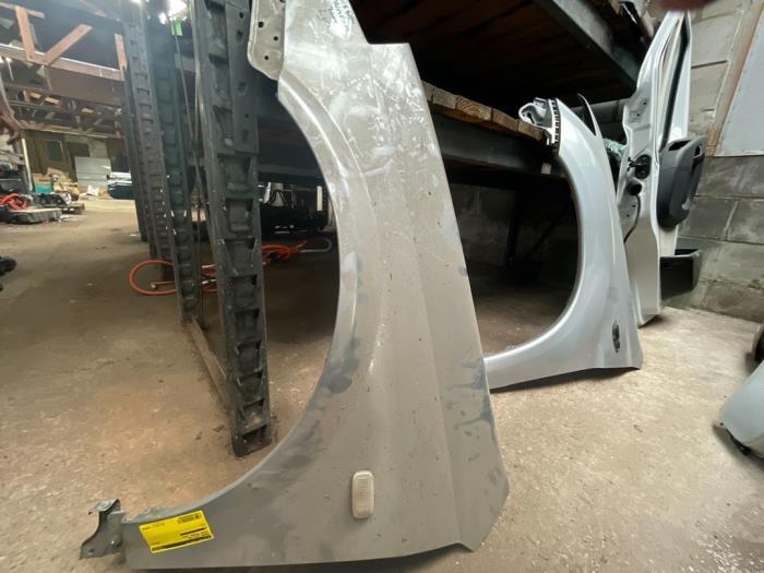 Scherm links-voor van een Nissan Primera, Ophalen of Verzenden, 3 maanden garantie, Gebruikt, Nissan