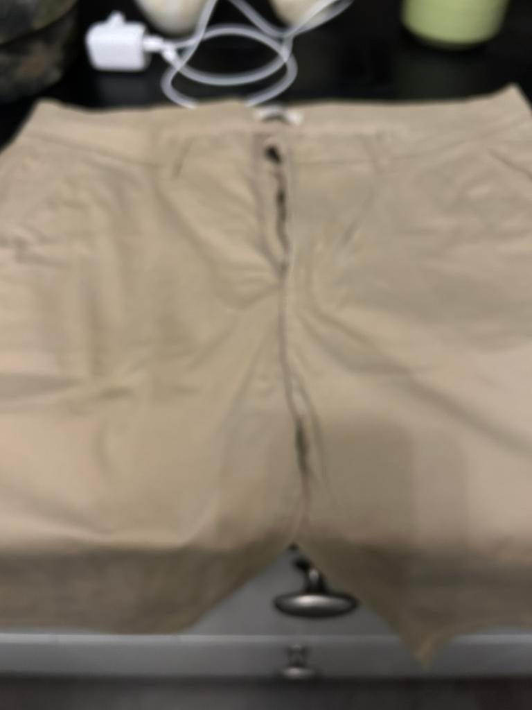 Mooi beige heren short maat 34 Esprit, Kleding | Heren, Broeken en Pantalons, Maat 52/54 (L), Beige, Nieuw, Ophalen of Verzenden