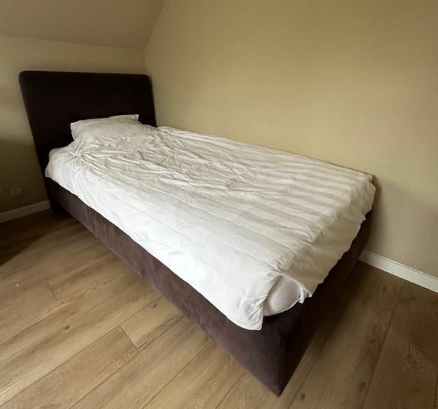 Auping eenpersoonsbed met matras voor grote personen, Huis en Inrichting, Ophalen, 100 cm, Eenpersoons, Bruin