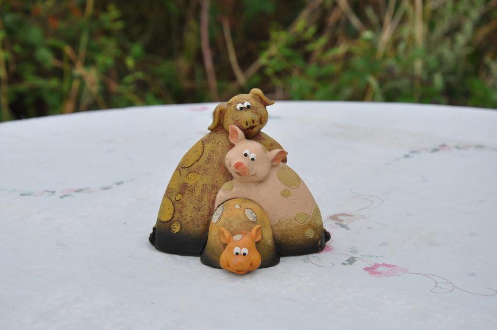 trio de cochon decoratif en resine (1), Collections, Enlèvement ou Envoi, Utilisé, Animal de ferme, Statue ou Figurine