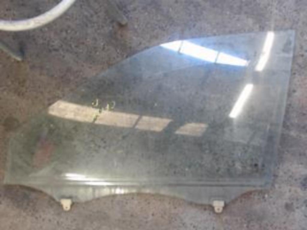 Vitre avant gauche Kia Carens 3 2006-2013 LP/7130, Ophalen of Verzenden, Gebruikt, Kia