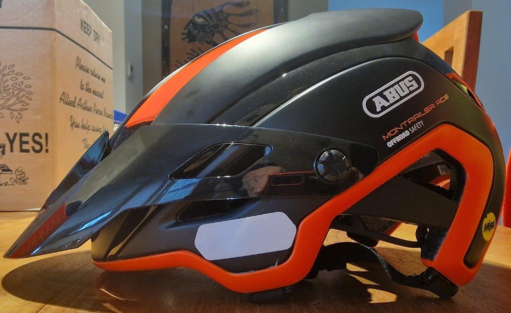 Fietshelm ABUS MonTrailer ACE MIPS, Ophalen, Zo goed als nieuw, Overige maten, Abus