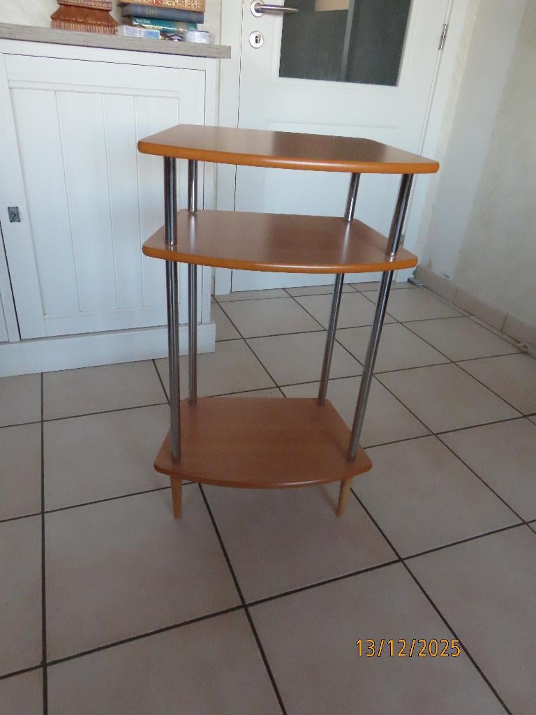 Table d'appoint de couleur hêtre clair, Moins de 55 cm, Enlèvement, Utilisé, 60 cm ou plus