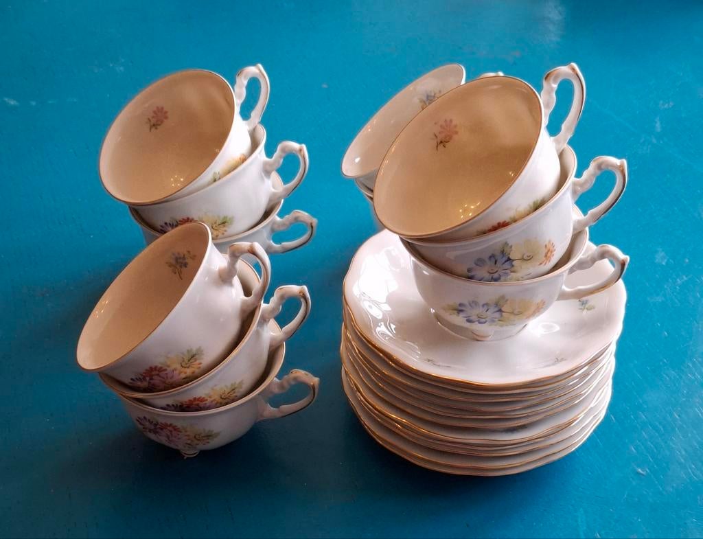 Tasses et assiettes, Ophalen of Verzenden