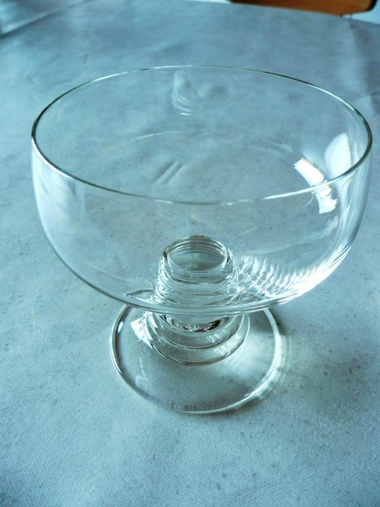 11 champagnecoupes/coupes voor ijscrème, desserts (kristal), Huis en Inrichting, Nieuw, Ophalen of Verzenden, Overige stijlen