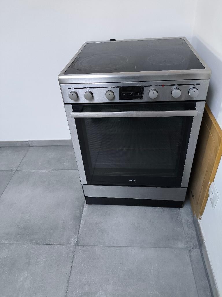 Cuisinière vitrocéramique AEG 4 taques et four, classe A, Ophalen, Gebruikt, Tussenbouw, Keramisch