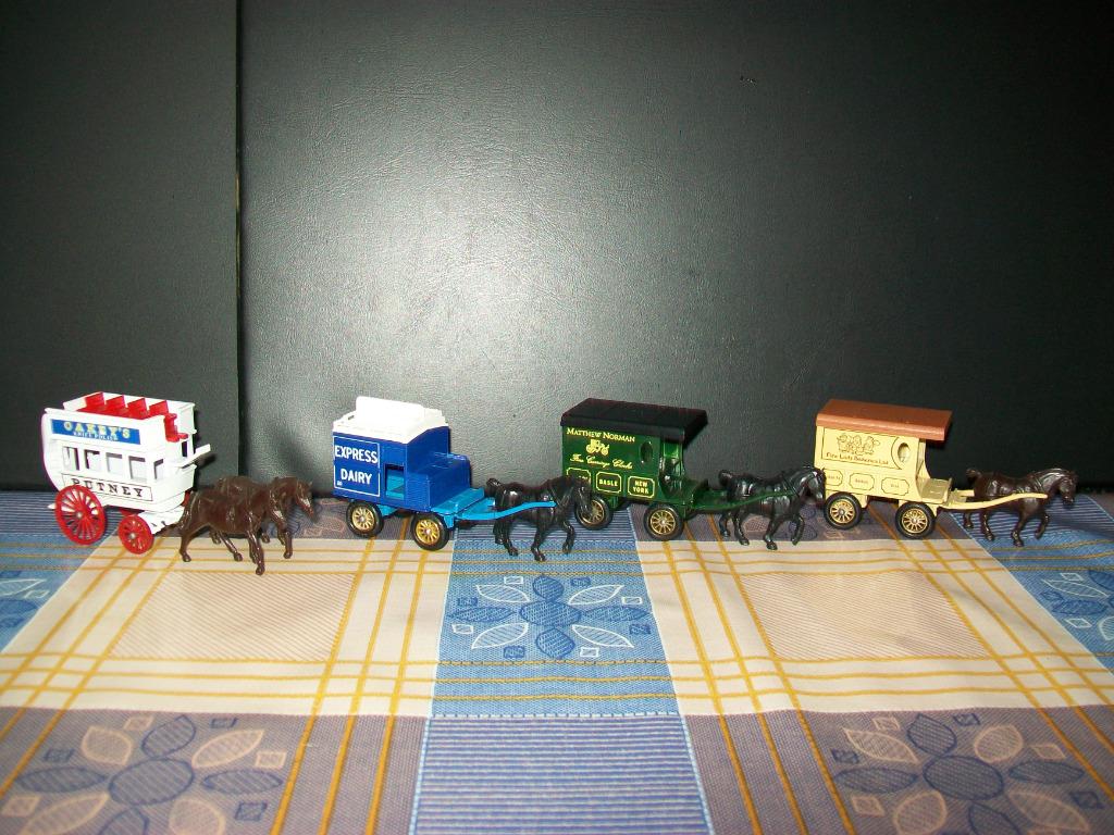 Lledo Models - Days Gone - Paardenkoets - Vintage - Retro, Enlèvement ou Envoi, Comme neuf