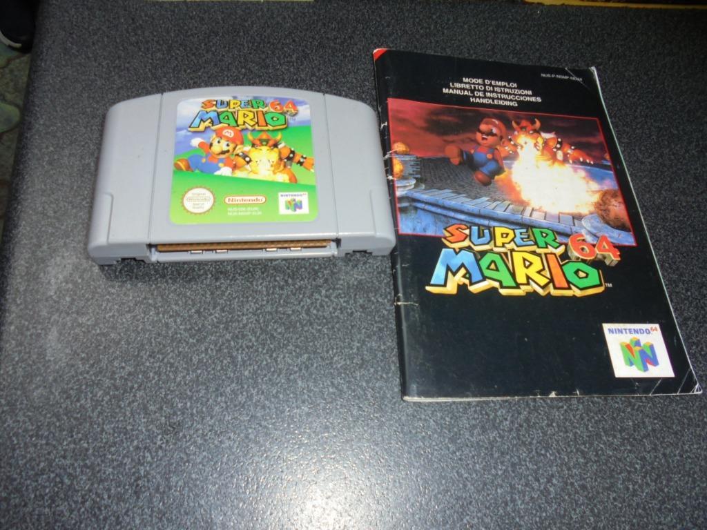 Nintendo 64 Super Mario 64 + handleiding (orig), Ophalen of Verzenden, Gebruikt