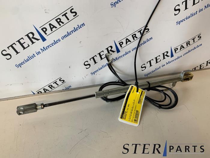 Hefcilinder van een Mercedes SLK, Ophalen of Verzenden, 3 maanden garantie, Gebruikt, Mercedes-Benz