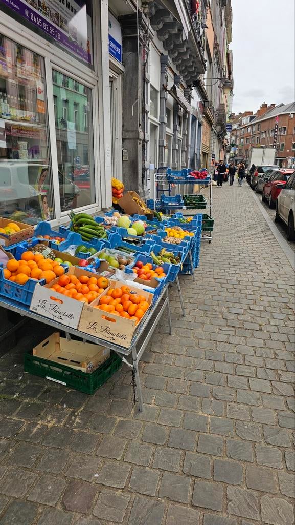 Rez chausse a loue commerce